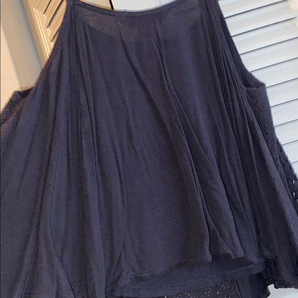 Crop Top - Picture 3 of 4